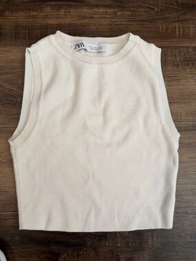 Zara Whits Knit Sleeveless Crop Top